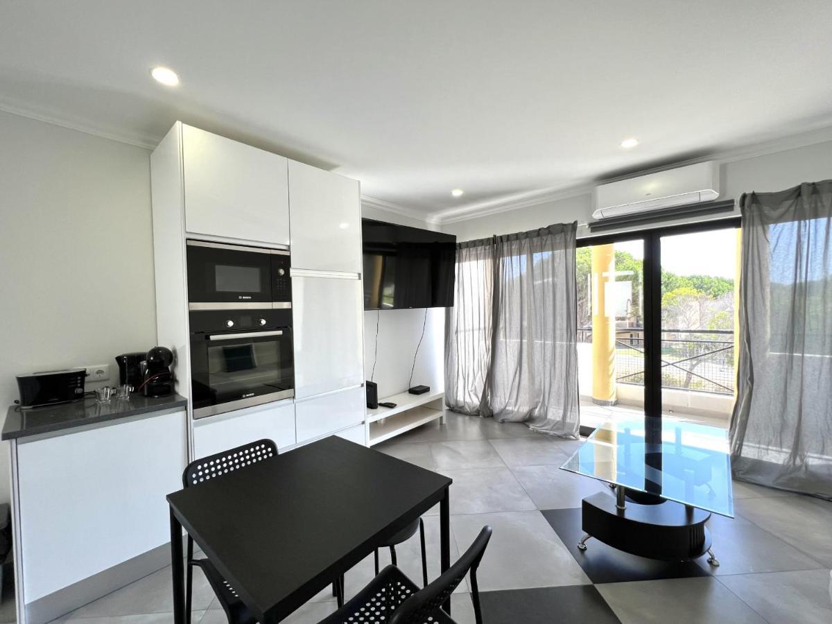 Topazio - Pool & Near The Center By Hd Properties Vilamoura Bagian luar foto