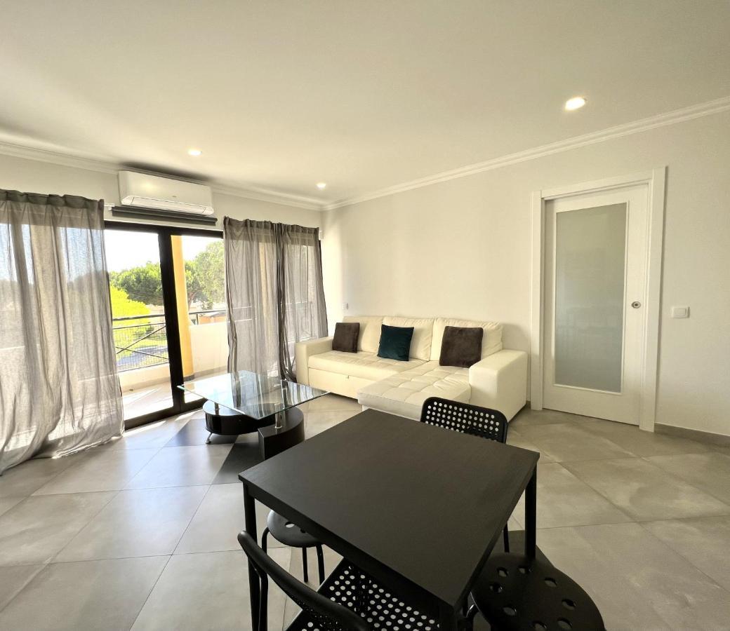 Topazio - Pool & Near The Center By Hd Properties Vilamoura Bagian luar foto