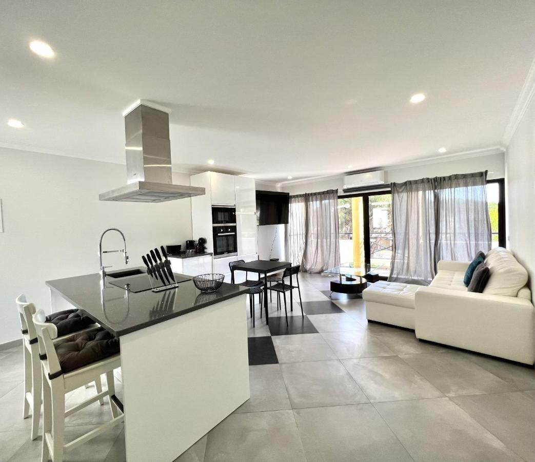 Topazio - Pool & Near The Center By Hd Properties Vilamoura Bagian luar foto