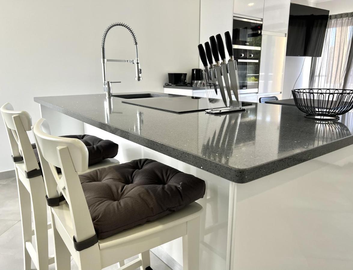 Topazio - Pool & Near The Center By Hd Properties Vilamoura Bagian luar foto